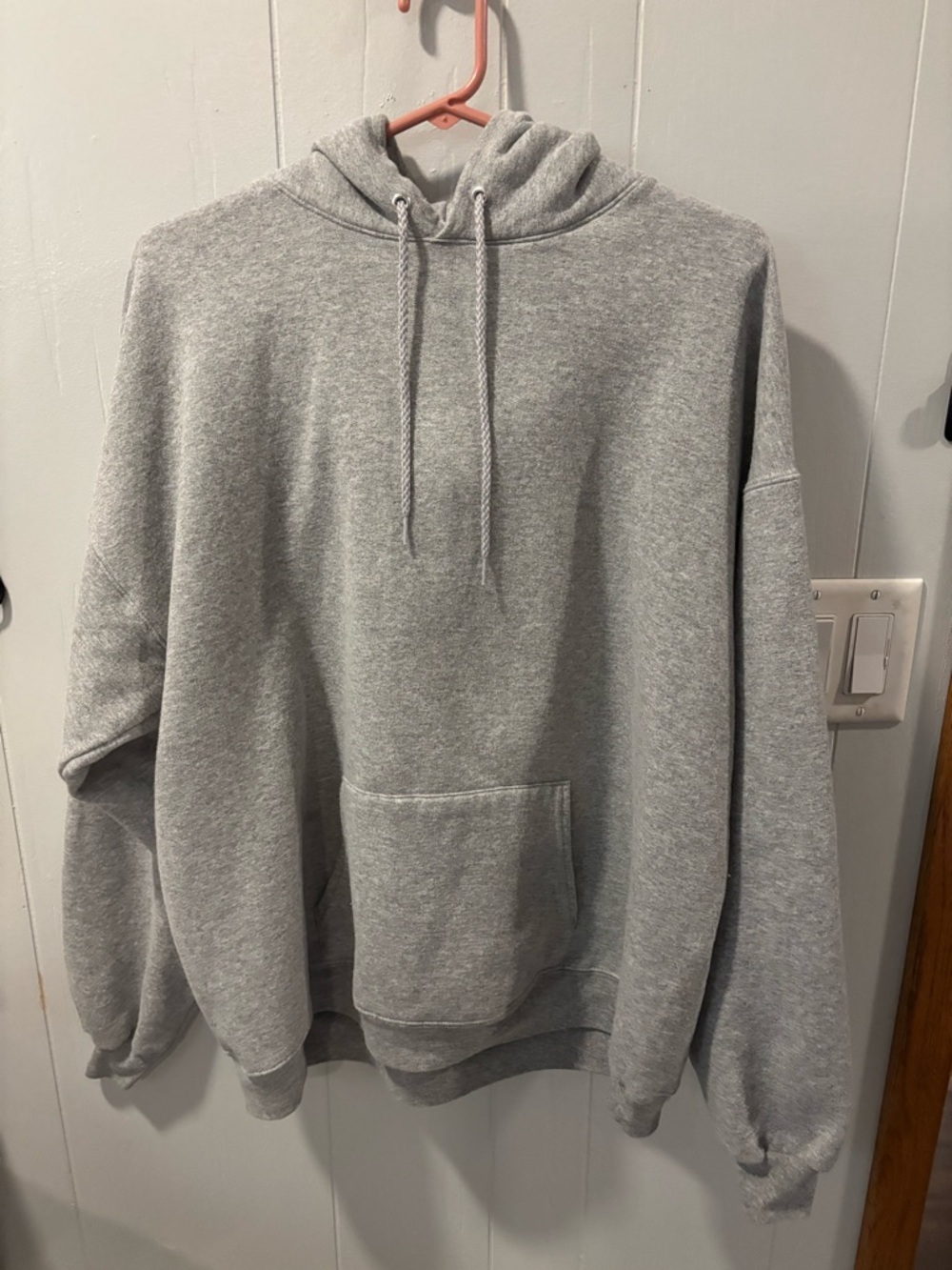 Gildan Men’s Grey Hoodie
